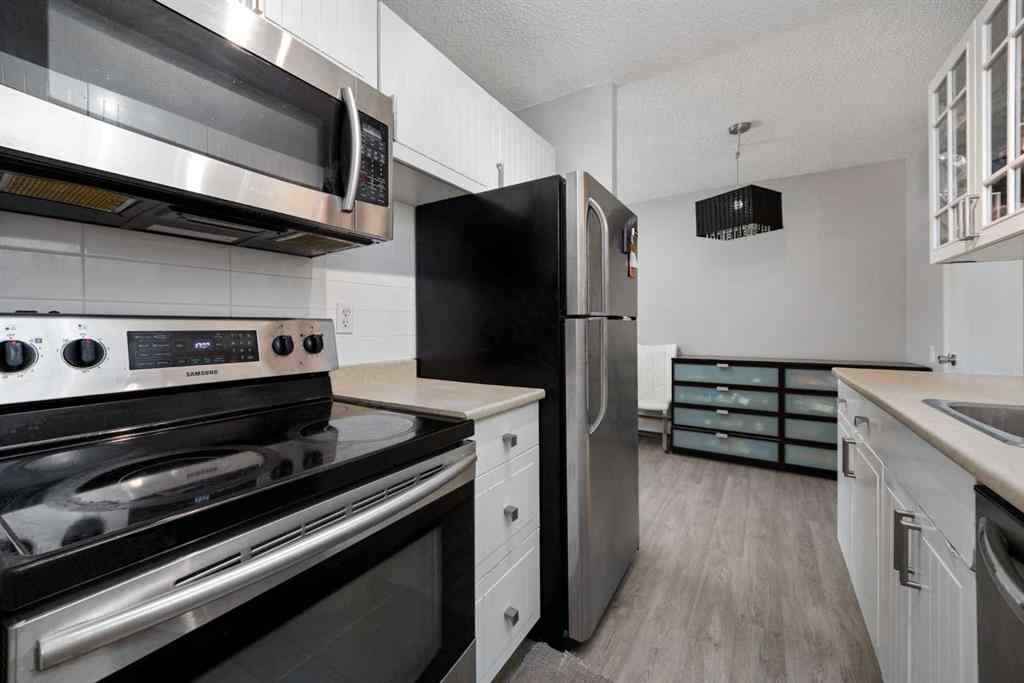 MLS® A2233091 - Unit #102 3518 44 Street SW in Glenbrook Calgary, Residential