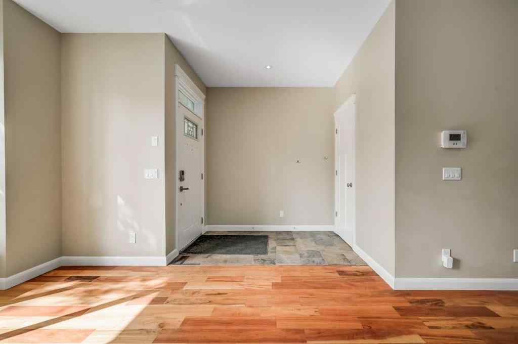 MLS® A2233101 - 7418 36 Avenue NW in Bowness Calgary, Residential