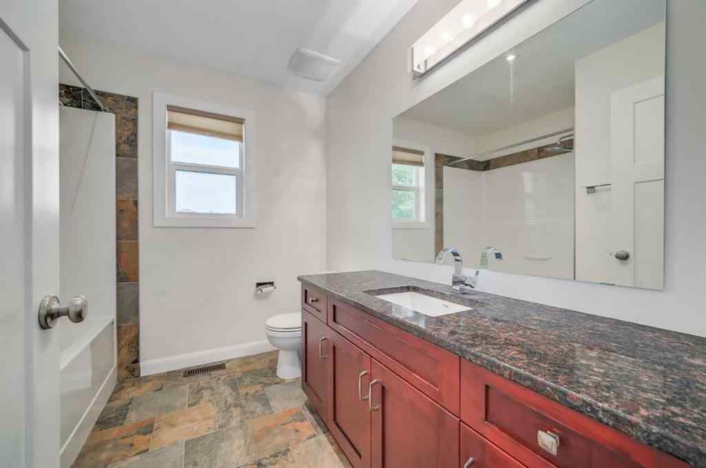 MLS® A2233101 - 7418 36 Avenue NW in Bowness Calgary, Residential