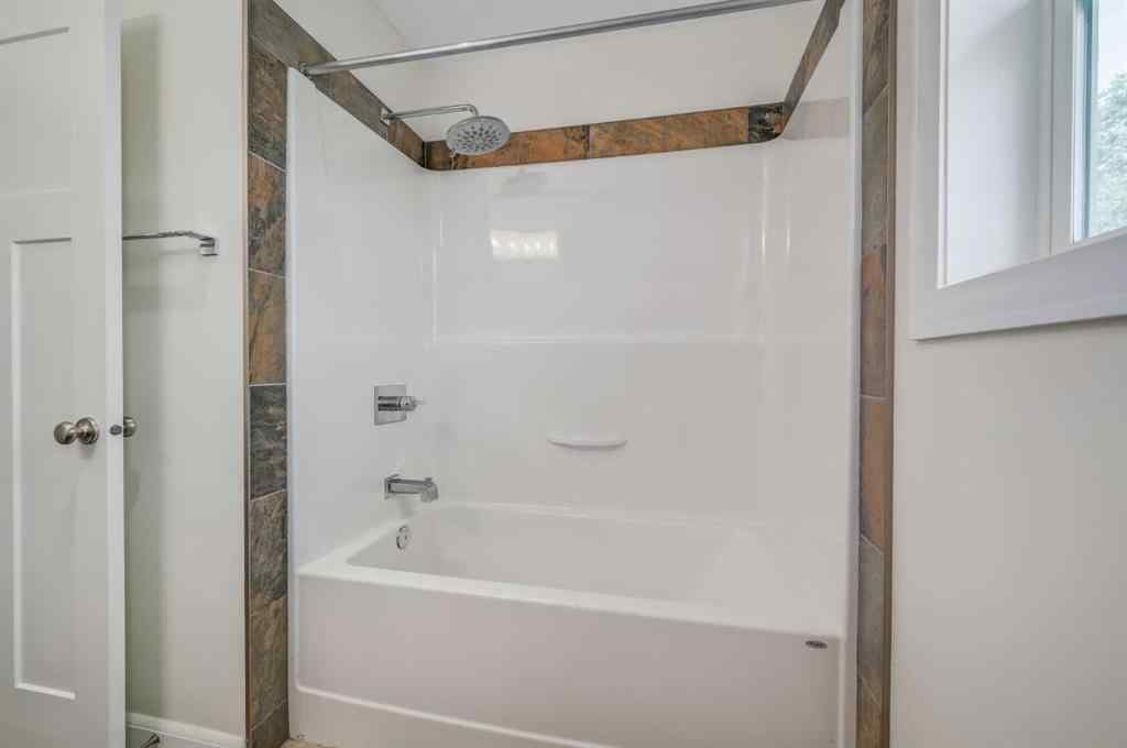 MLS® A2233101 - 7418 36 Avenue NW in Bowness Calgary, Residential