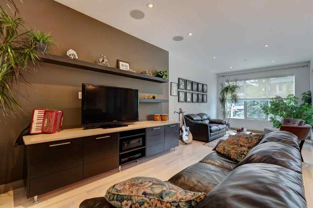 MLS® A2233107 - 416 Aspen Meadows Hill SW in Aspen Woods Calgary, Residential