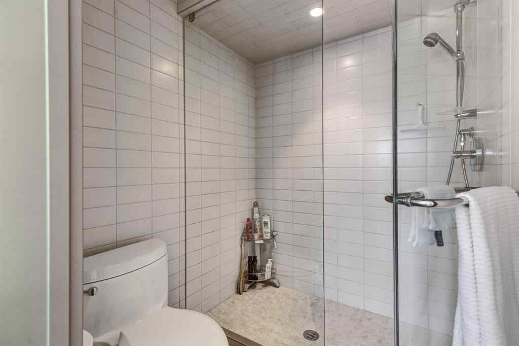 MLS® A2233107 - 416 Aspen Meadows Hill SW in Aspen Woods Calgary, Residential