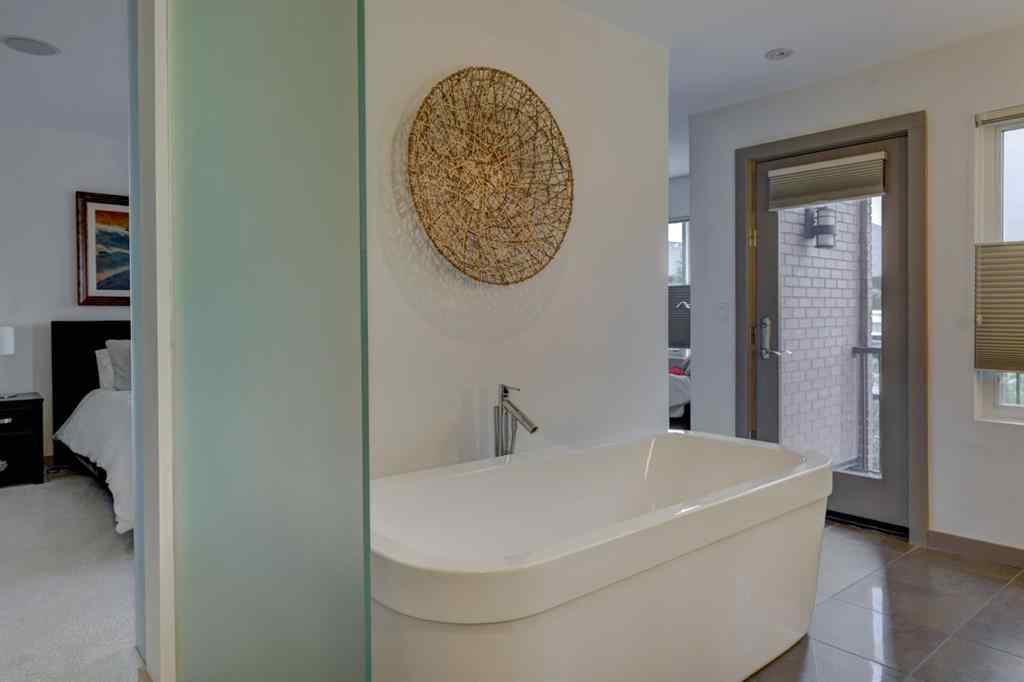 MLS® A2233107 - 416 Aspen Meadows Hill SW in Aspen Woods Calgary, Residential