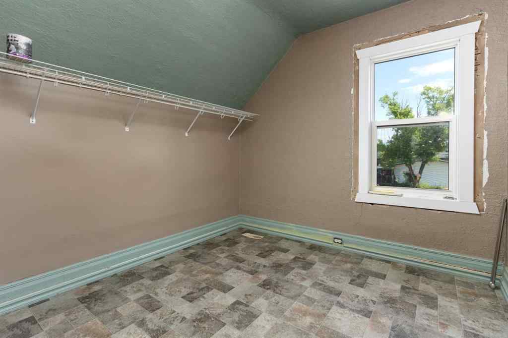 MLS® A2233115 - 4902 54 Street  in Killam Killam, Residential