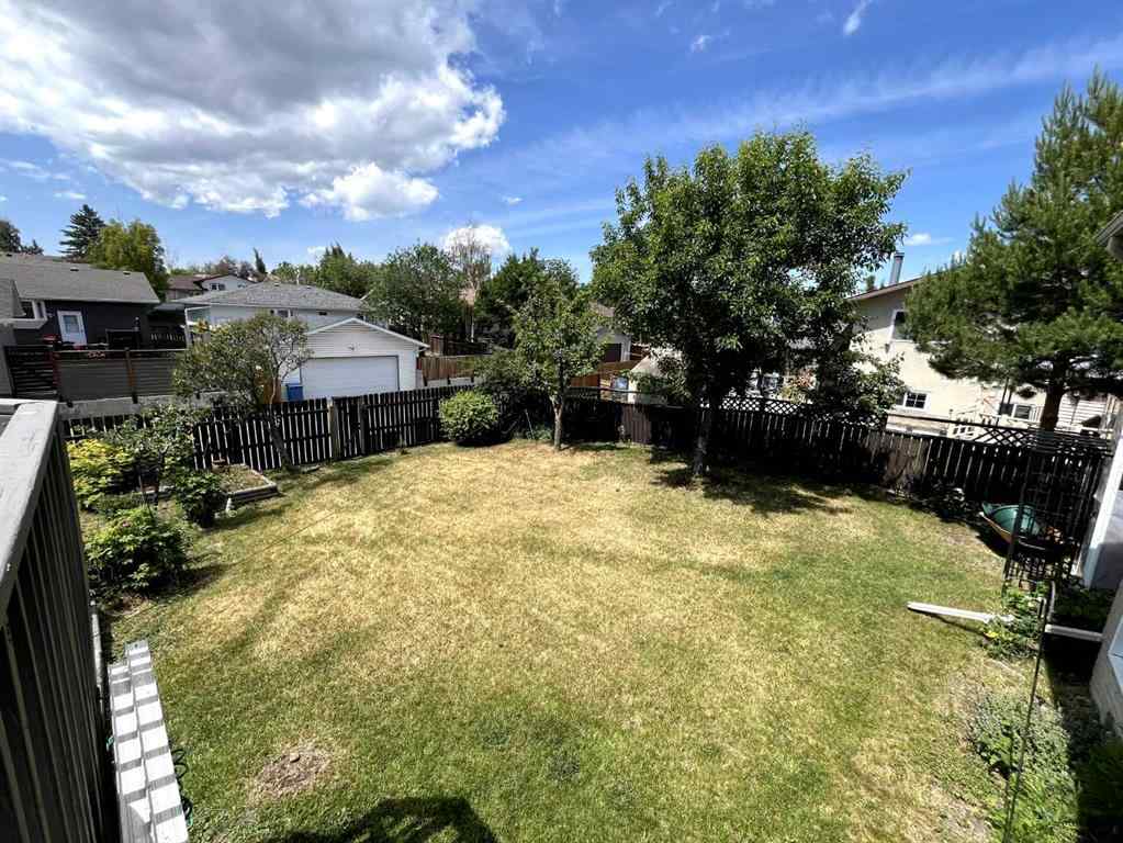 MLS® A2233161 - 252 Rundleview Drive NE in Rundle Calgary, Residential