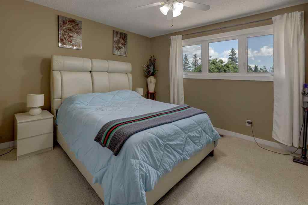 MLS® A2233161 - 252 Rundleview Drive NE in Rundle Calgary, Residential