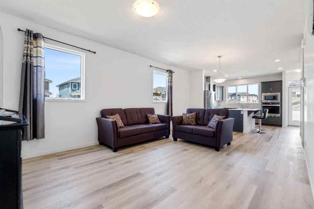 MLS® A2233183 - 180 Chelsea Glen  in Chelsea_CH Chestermere, Residential