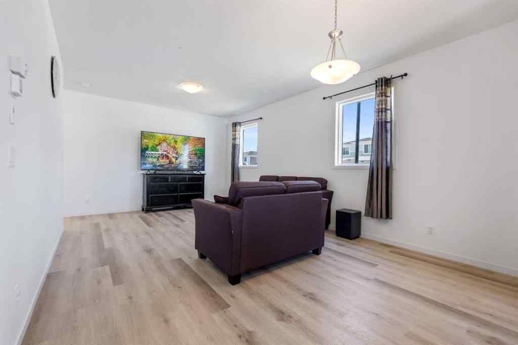 MLS® A2233183 - 180 Chelsea Glen  in Chelsea_CH Chestermere, Residential