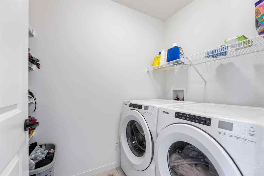 MLS® A2233183 - 180 Chelsea Glen  in Chelsea_CH Chestermere, Residential