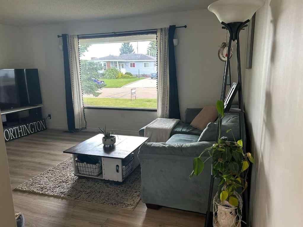 MLS® A2233193 - 1029 18 Avenue   in Wainwright Wainwright, Residential