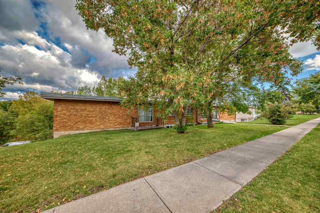 MLS® A2233213 - Unit #304 4328 4 Street NW in Highland Park Calgary, Residential