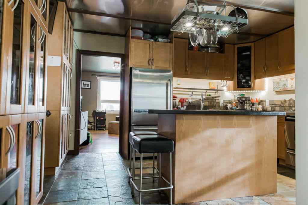 MLS® A2233248 - 10027A 100 Avenue  in Central Business District Grande Prairie, Commercial