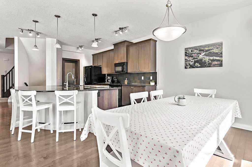 MLS® A2233289 - 11 Westridge Rise  in Westridge Okotoks, Residential