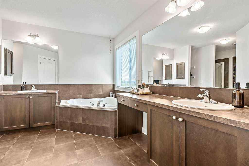 MLS® A2233289 - 11 Westridge Rise  in Westridge Okotoks, Residential