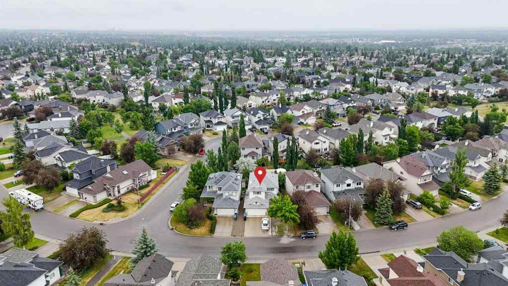 MLS® A2233295 - 76 Somerset Manor SW in Somerset Calgary, Residential