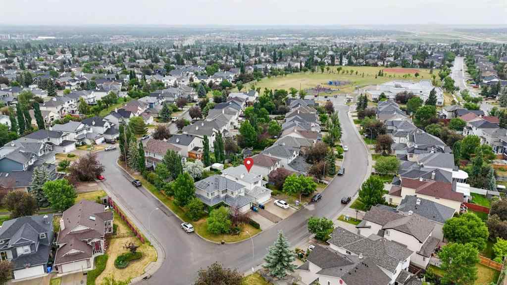MLS® A2233295 - 76 Somerset Manor SW in Somerset Calgary, Residential