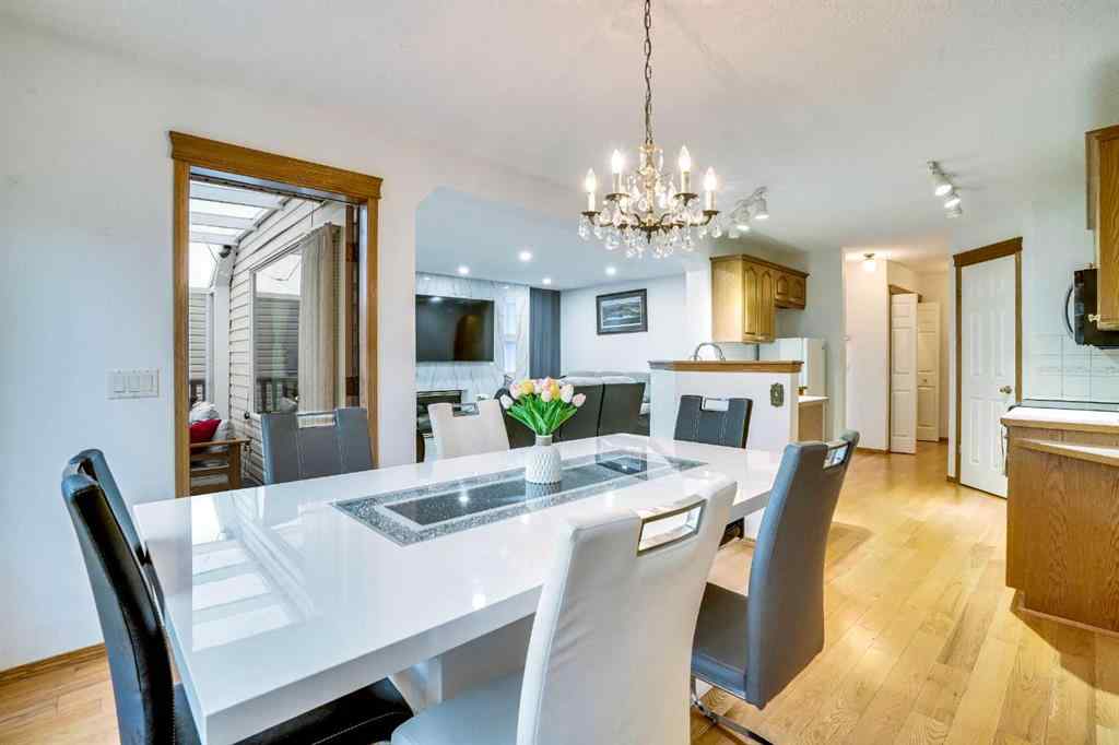 MLS® A2233295 - 76 Somerset Manor SW in Somerset Calgary, Residential