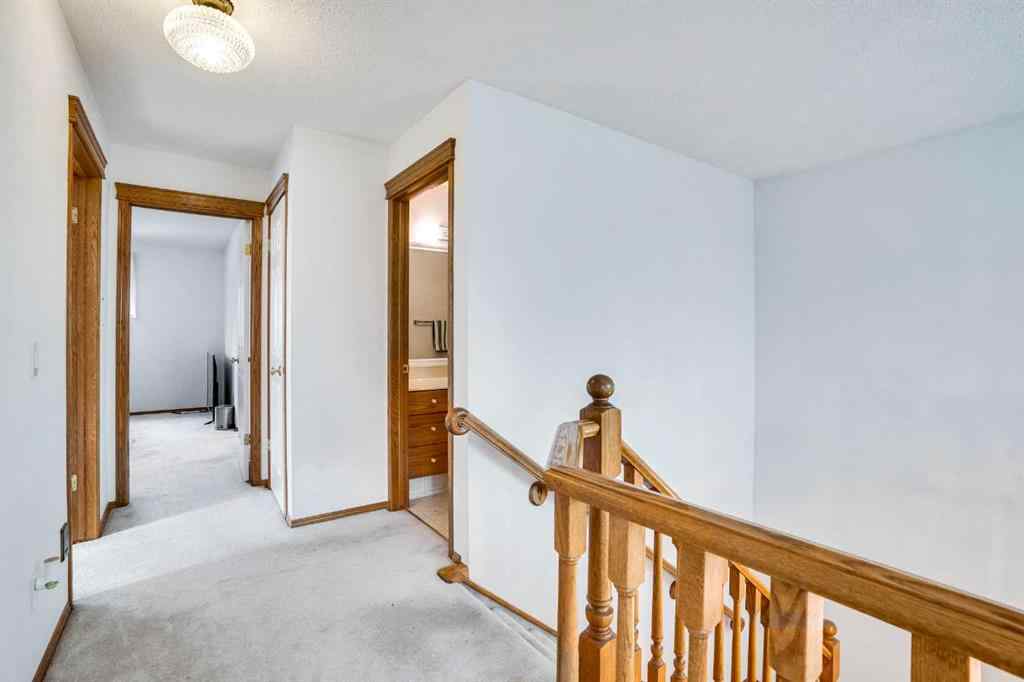 MLS® A2233295 - 76 Somerset Manor SW in Somerset Calgary, Residential