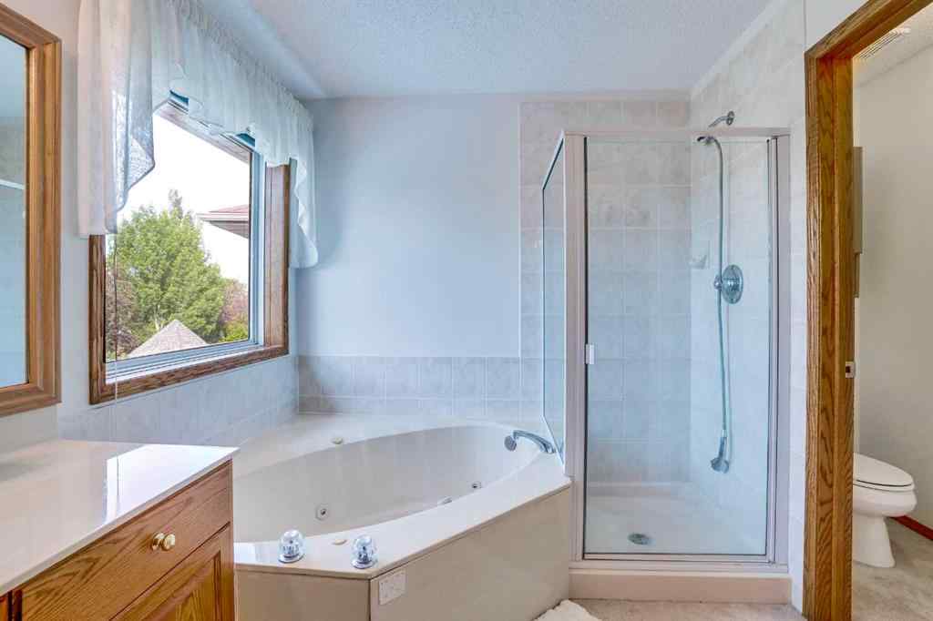 MLS® A2233295 - 76 Somerset Manor SW in Somerset Calgary, Residential