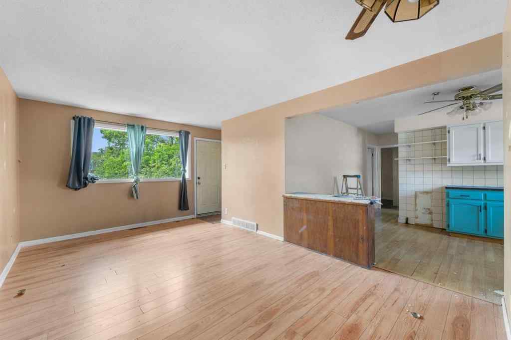 MLS® A2233300 - 6316 Bowwood Drive NW in Bowness Calgary, Residential
