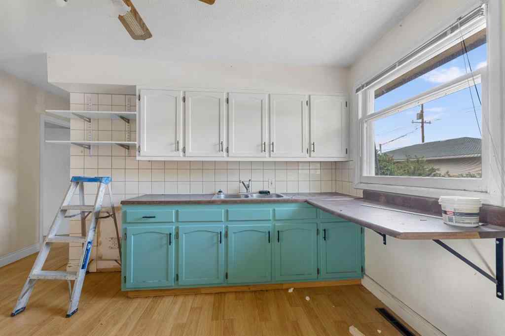 MLS® A2233300 - 6316 Bowwood Drive NW in Bowness Calgary, Residential