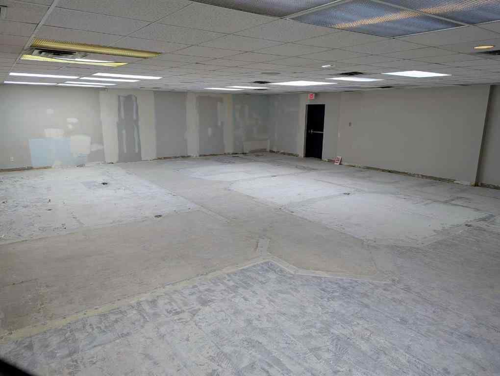 MLS® A2233305 - 1115 Mayor Magrath Drive S in Lakeview Lethbridge, Commercial