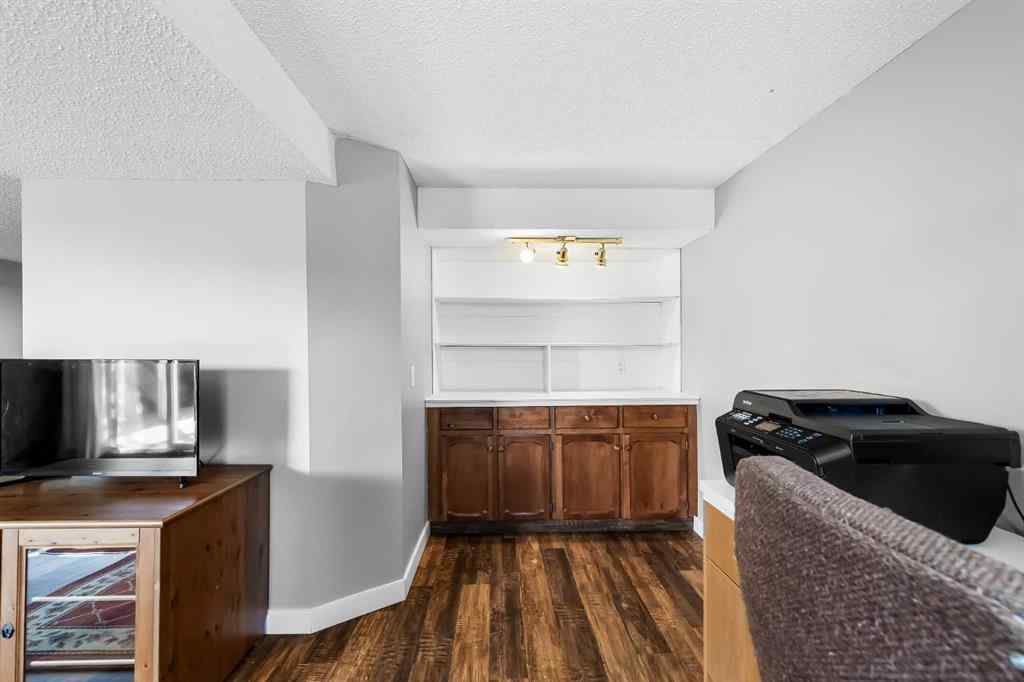 MLS® A2233311 - 168 Macewan Glen Drive NW in MacEwan Glen Calgary, Residential