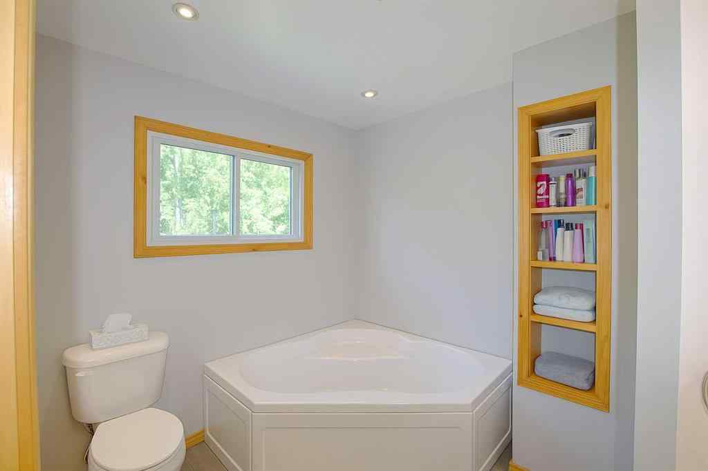 MLS® A2233329 - 1314 Cottonwood Close  in NONE Sunbreaker Cove, Residential
