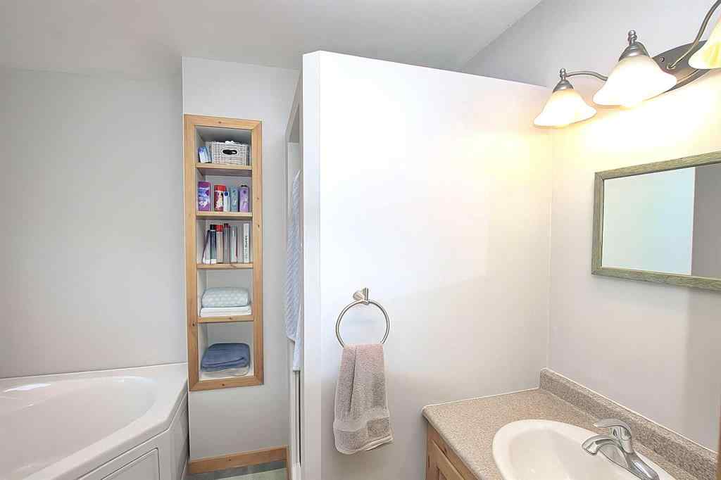 MLS® A2233329 - 1314 Cottonwood Close  in NONE Sunbreaker Cove, Residential