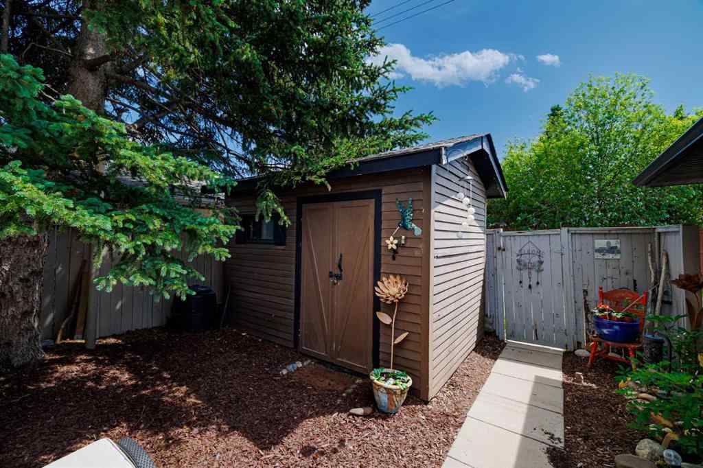 MLS® A2233378 - 461 78 Avenue NE in Huntington Hills Calgary, Residential