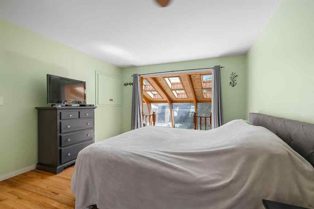 MLS® A2233378 - 461 78 Avenue NE in Huntington Hills Calgary, Residential