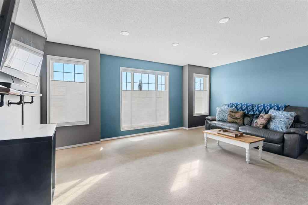 MLS® A2233379 - 64 Everglen Rise SW in Evergreen Calgary, Residential