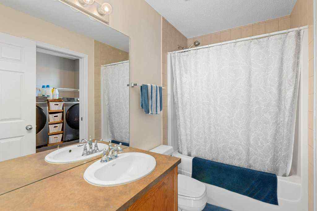 MLS® A2233379 - 64 Everglen Rise SW in Evergreen Calgary, Residential