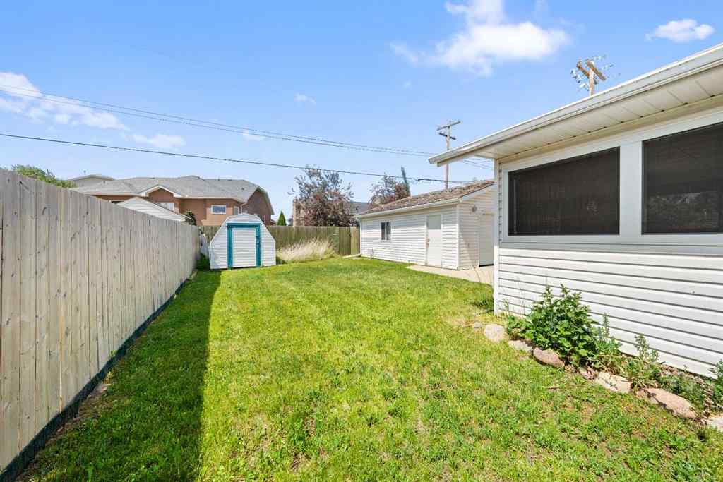 MLS® A2233397 - 40 Lake Bevan Drive E in Lakewood Brooks, Residential