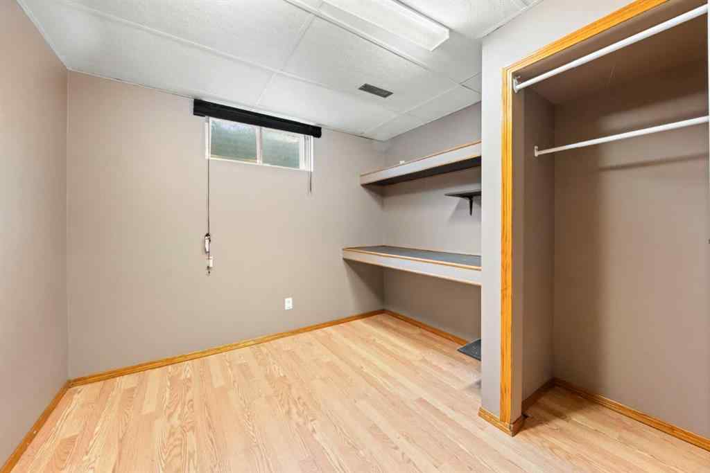 MLS® A2233397 - 40 Lake Bevan Drive E in Lakewood Brooks, Residential
