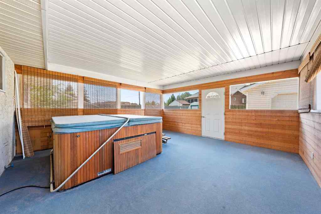 MLS® A2233397 - 40 Lake Bevan Drive E in Lakewood Brooks, Residential