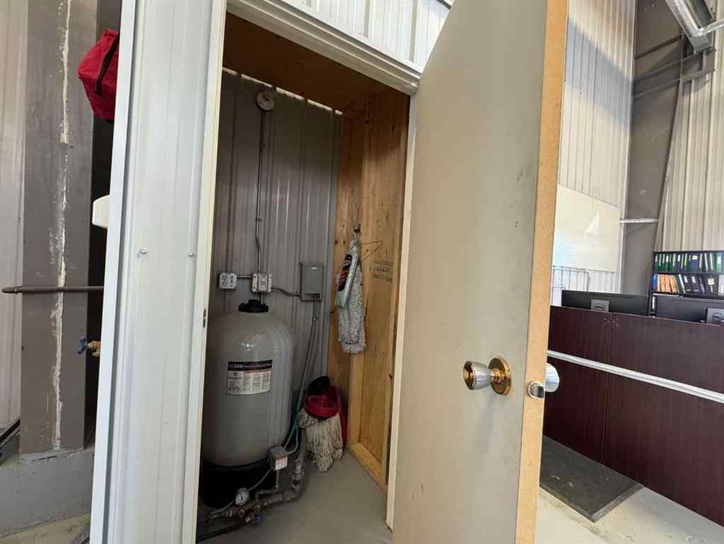 MLS® A2233398 - Unit #8 53304 Range Road 170   in NONE Rural Yellowhead County, Commercial