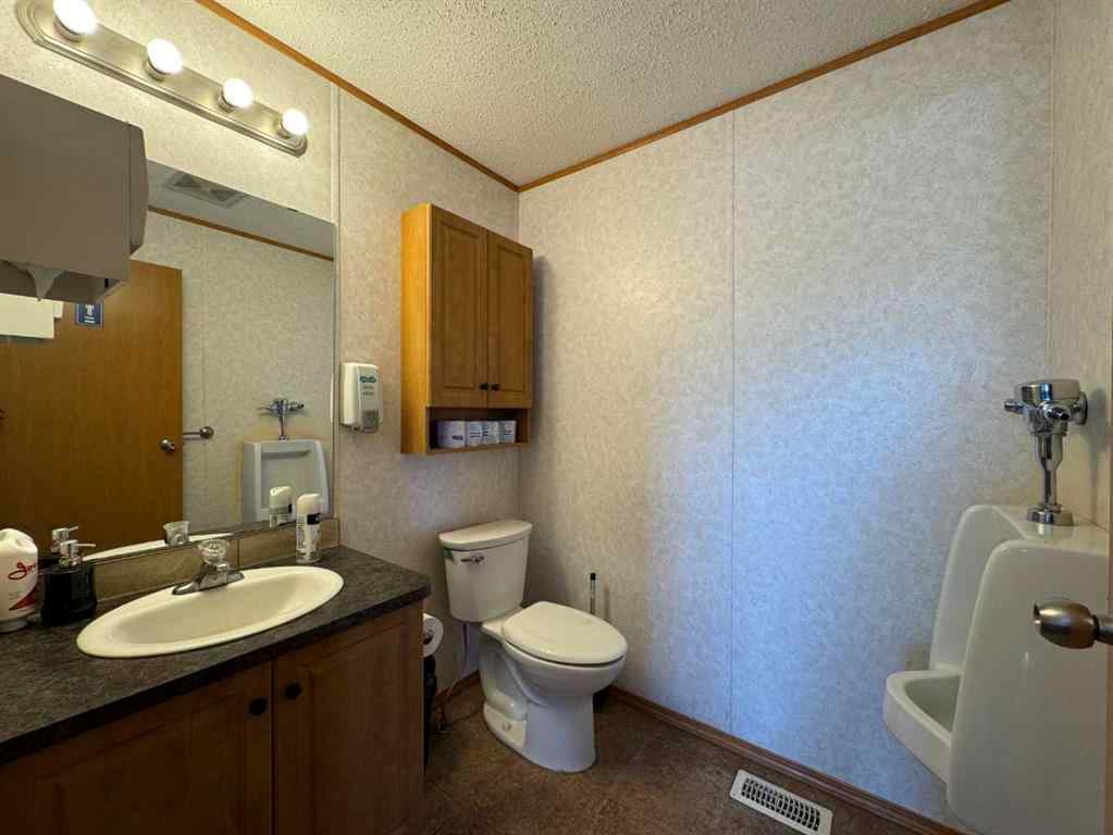 MLS® A2233398 - Unit #8 53304 Range Road 170   in NONE Rural Yellowhead County, Commercial
