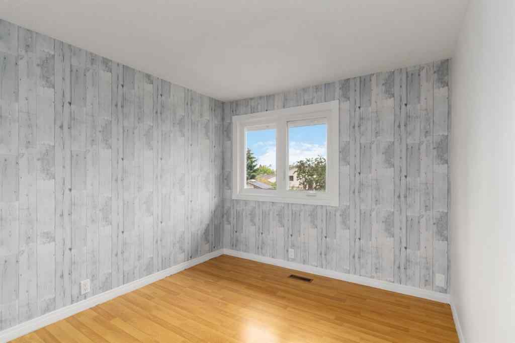 MLS® A2233403 - 116 Wallace Place  in Thickwood Fort McMurray, Residential