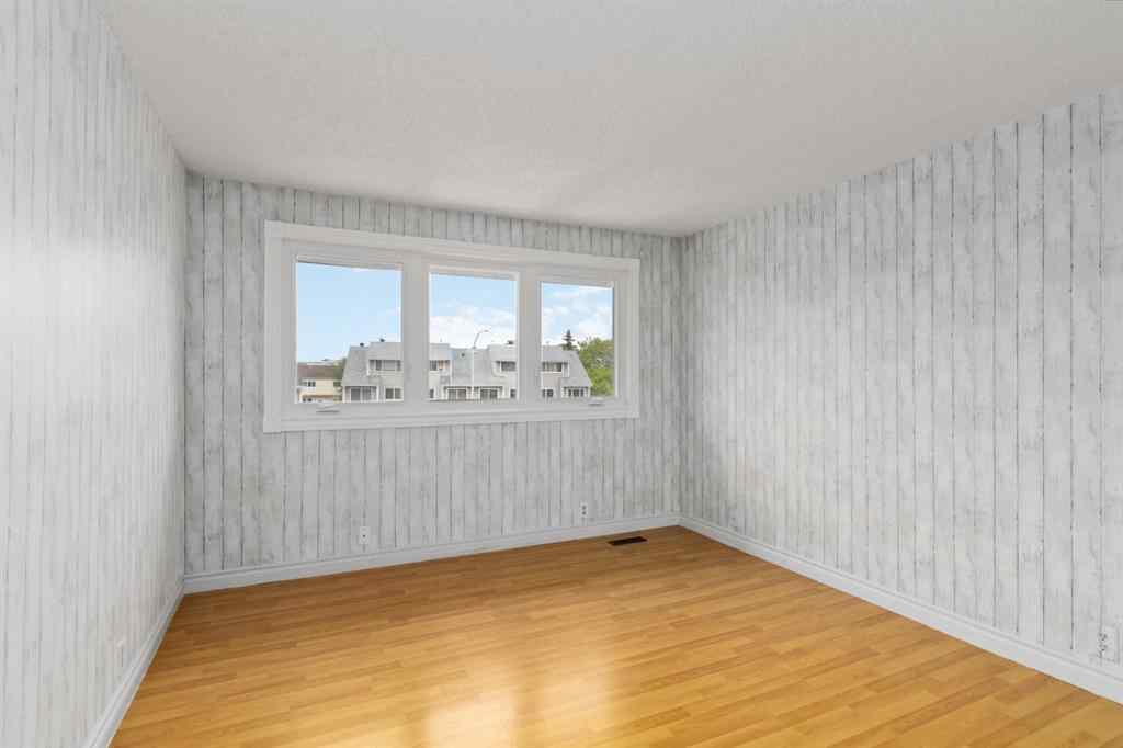 MLS® A2233403 - 116 Wallace Place  in Thickwood Fort McMurray, Residential