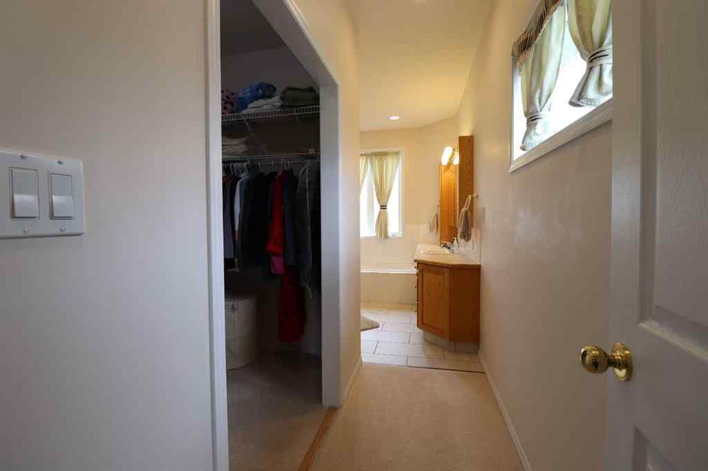 MLS® A2233414 - 77 Fairmont Park Landing S in Fairmont Lethbridge, Residential