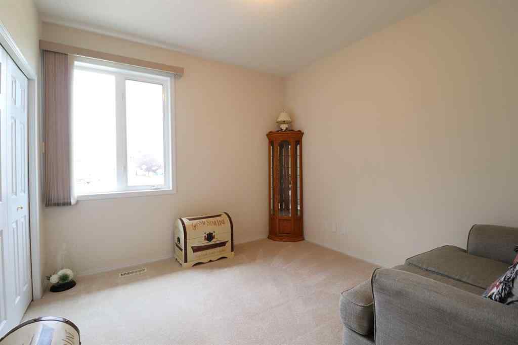 MLS® A2233414 - 77 Fairmont Park Landing S in Fairmont Lethbridge, Residential