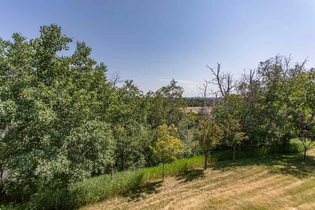 MLS® A2233429 - 20 Beardsley Crescent  in College Heights Lacombe, Residential