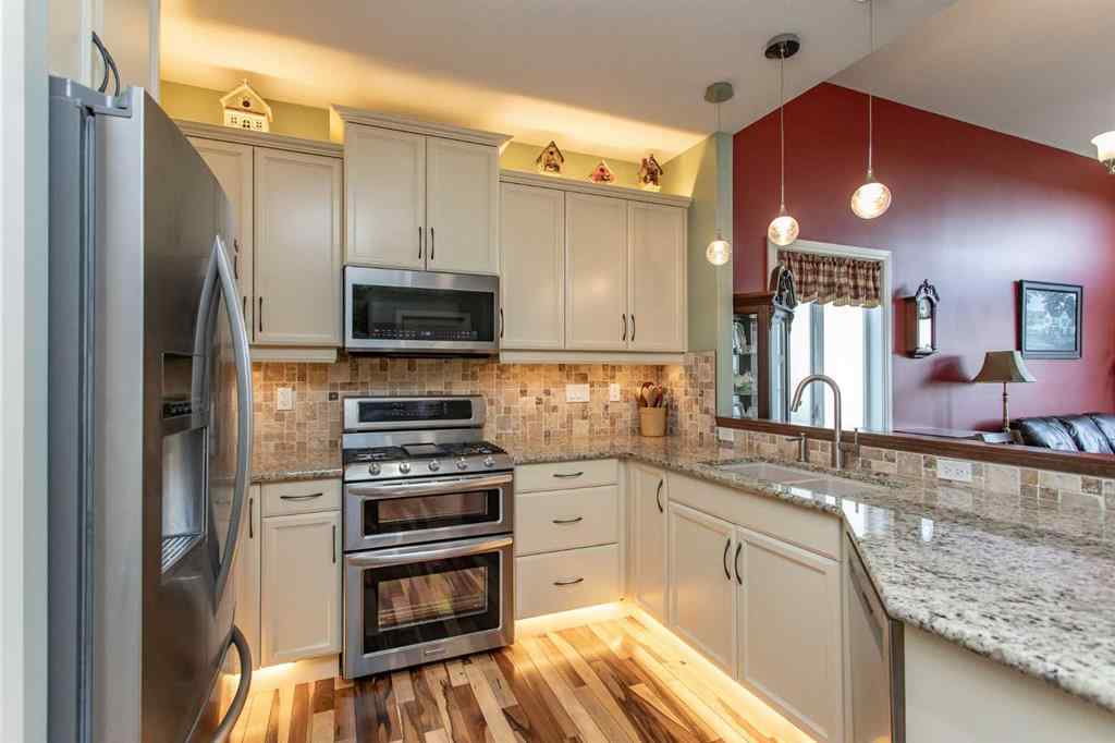 MLS® A2233429 - 20 Beardsley Crescent  in College Heights Lacombe, Residential