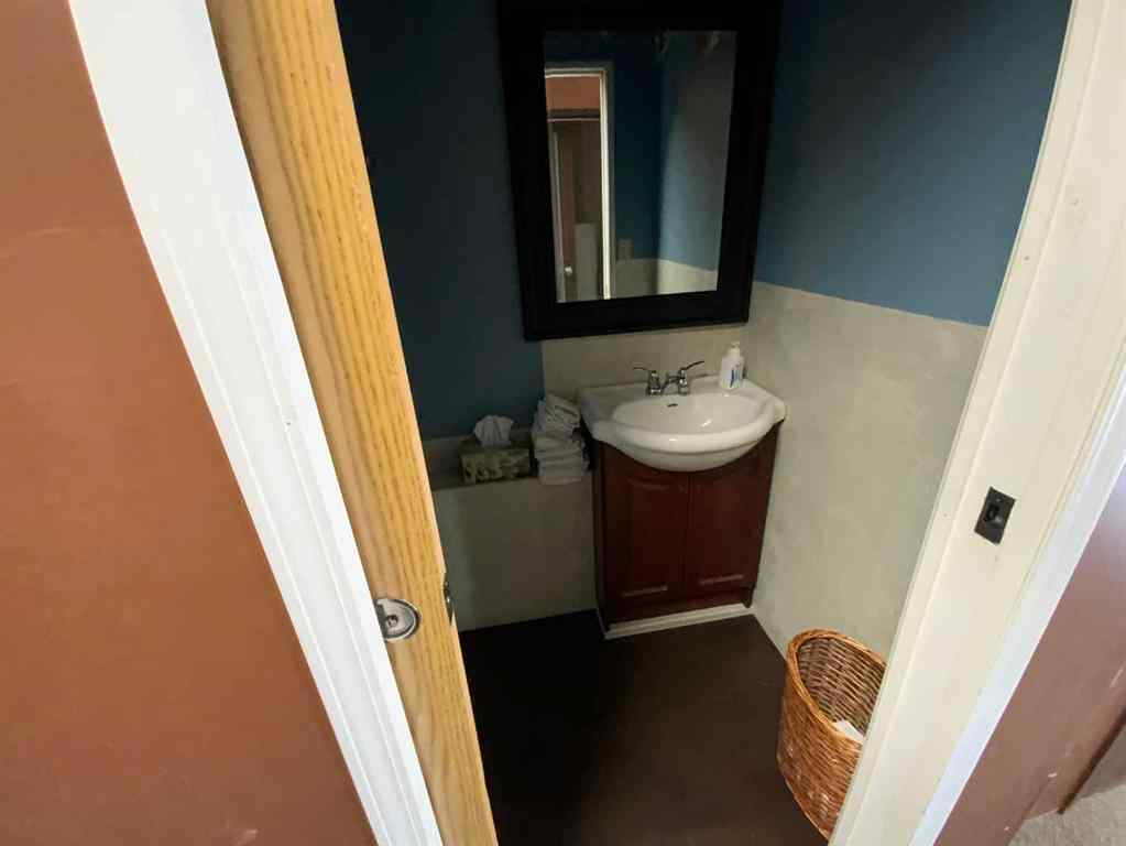 MLS® A2233437 - 115 & 117 4 th Avenue S in NONE Three Hills, Commercial