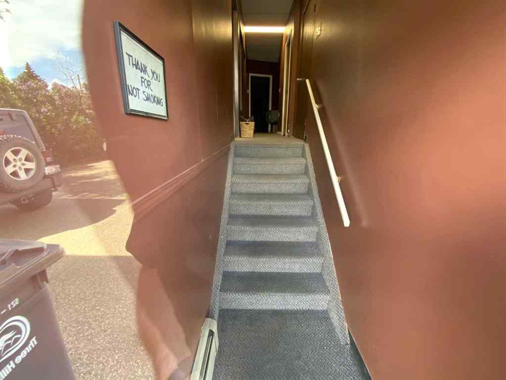 MLS® A2233437 - 115 & 117 4 th Avenue S in NONE Three Hills, Commercial