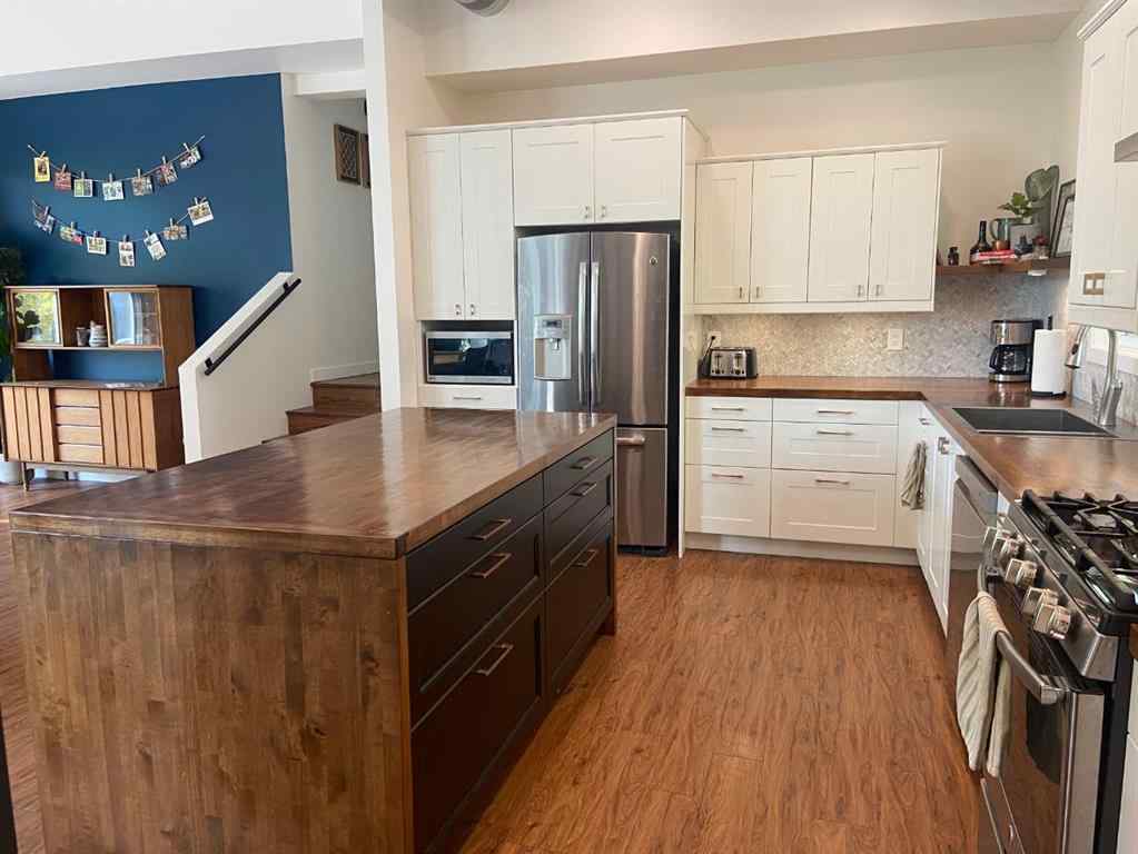 MLS® A2233456 - 2146 9b Avenue S in Victoria Park Lethbridge, Residential