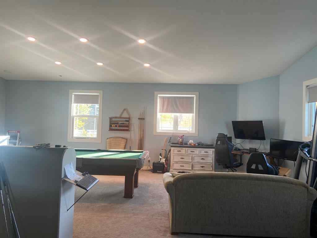 MLS® A2233456 - 2146 9b Avenue S in Victoria Park Lethbridge, Residential