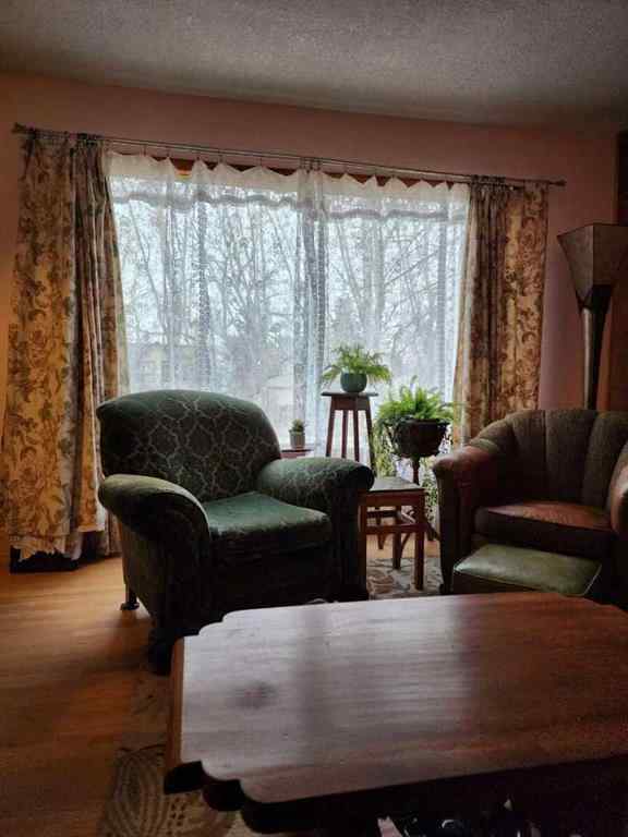 MLS® A2233466 - 221 Center Avenue NE in NONE Milk River, Residential