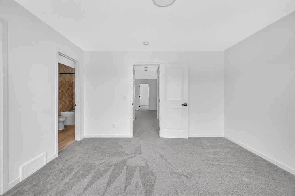 MLS® A2233479 - 32 Rowmont Common NW in Haskayne Calgary, Residential